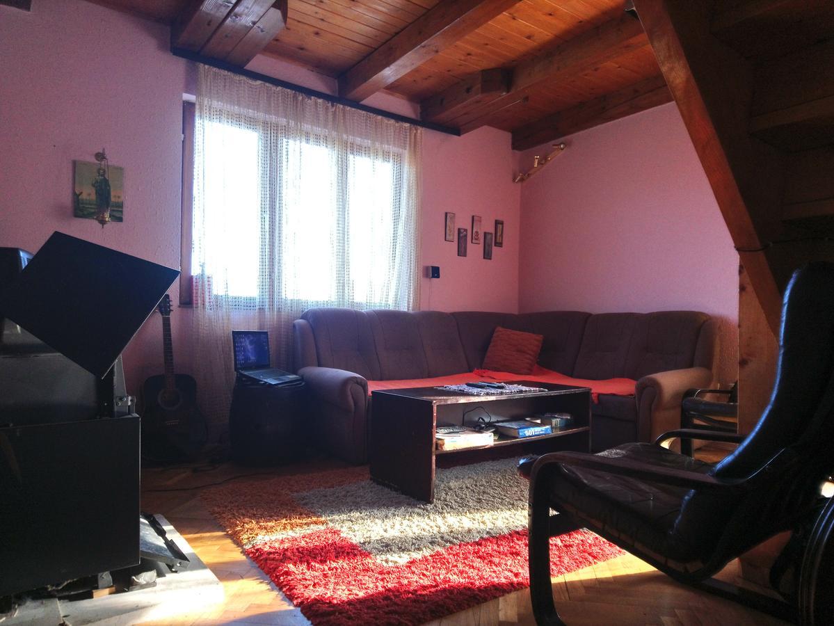 Guest House Little Heaven Uzice Bagian luar foto