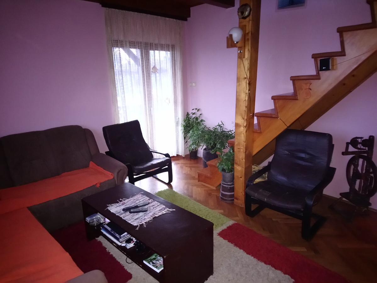 Guest House Little Heaven Uzice Bagian luar foto
