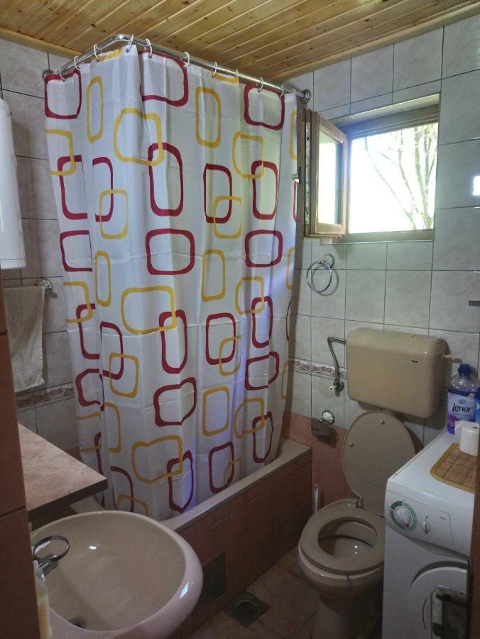 Guest House Little Heaven Uzice Bagian luar foto